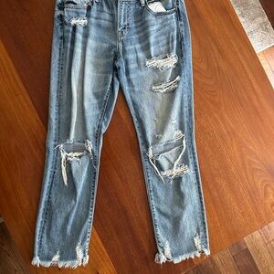 Casual Distressed Boyfriend Jeans in Light Blue